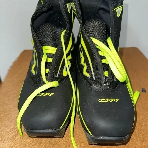 One Way‎ Premio Classic 9 Ski Boots 41003 EU46 US 9.5  NEW