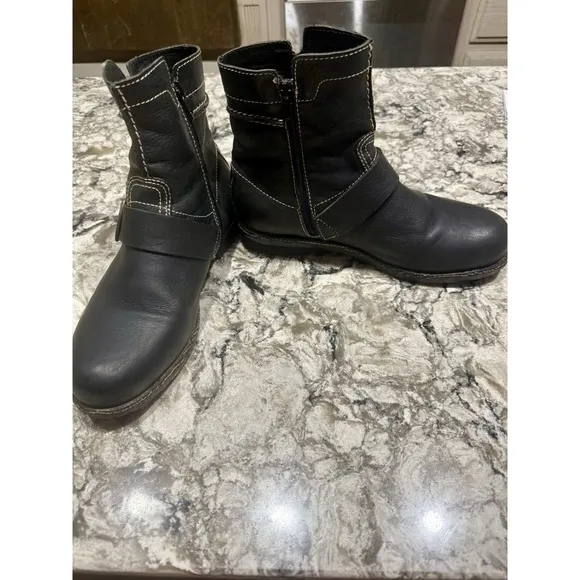 Palladium Leather Buckle Side-Zip Boots EU40/US Men 7.5/Women 9