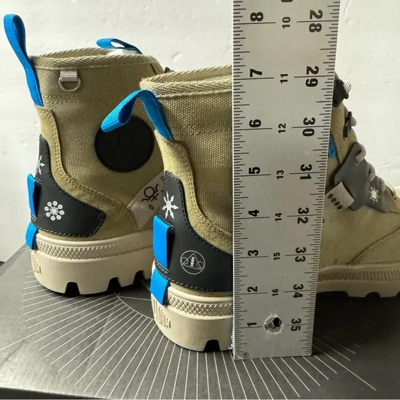 Palladium pampa witch green dune beige boots men 12, women 10.5‎