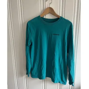 Patagonia long sleeve t-shirt size small