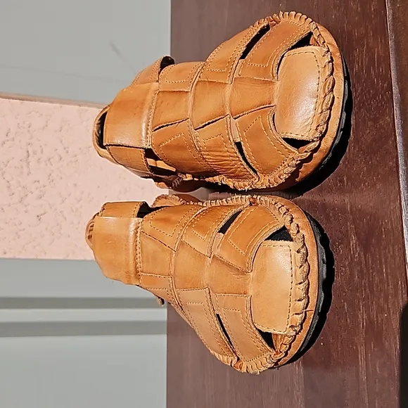 Pikolinos Tarifa leather sandals size 42