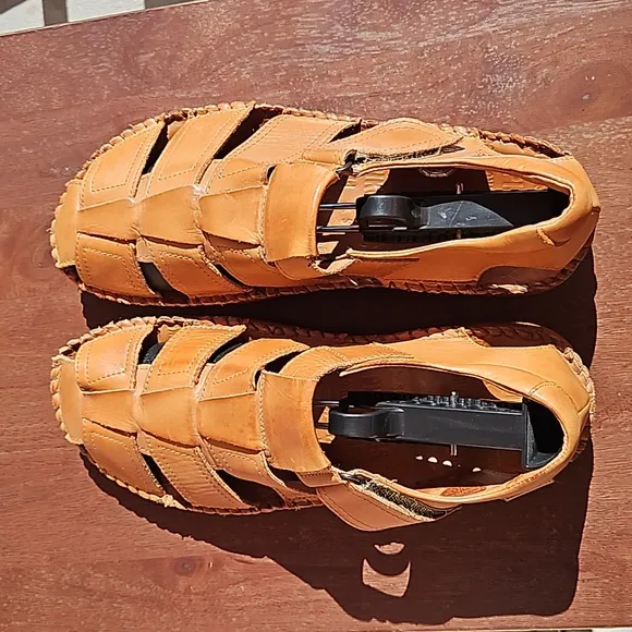 Pikolinos Tarifa leather sandals size 42