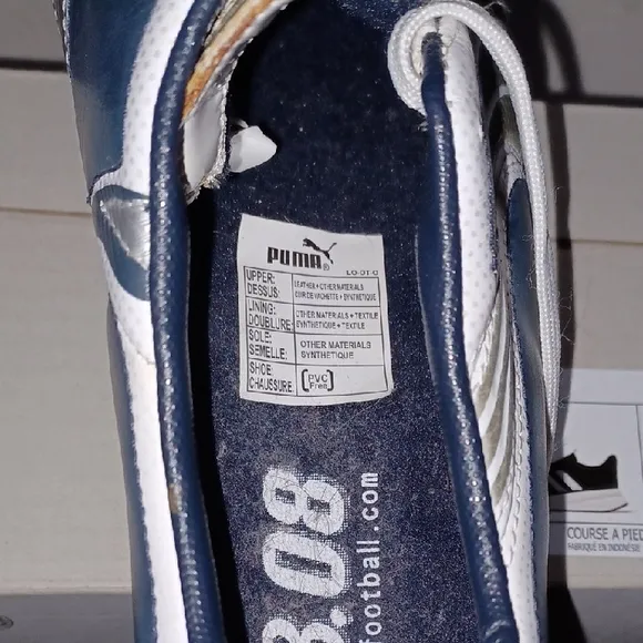 Puma Blue and White Athletic Shoes with Sleek Design