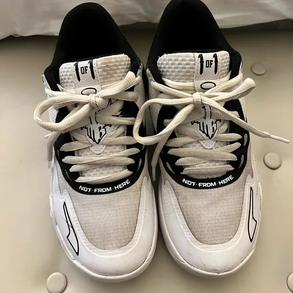 Puma Lamelo Ball MB01 Lo Kids size 6