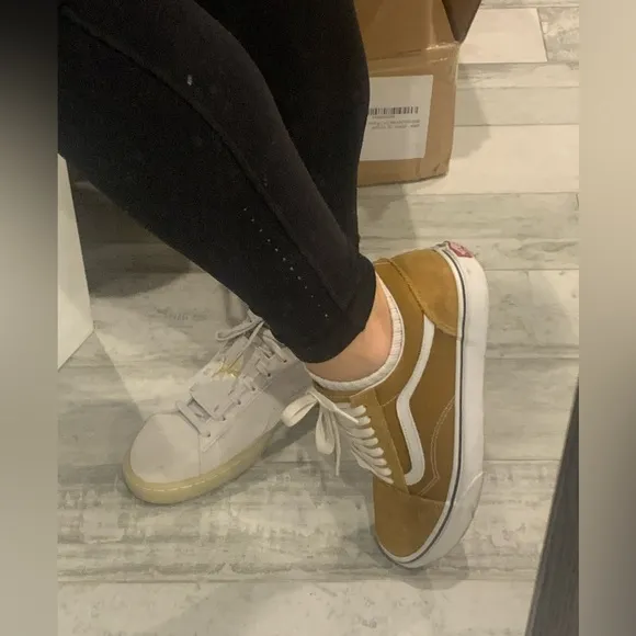 PUMA Off White Suede Leather Classic Shoes Sneakers Women