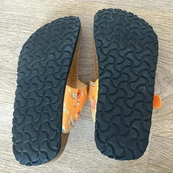 Rare 🦋Papillio Birkenstock Gizeh orange butterfly print Sandals Euro 37 (6-6.5)