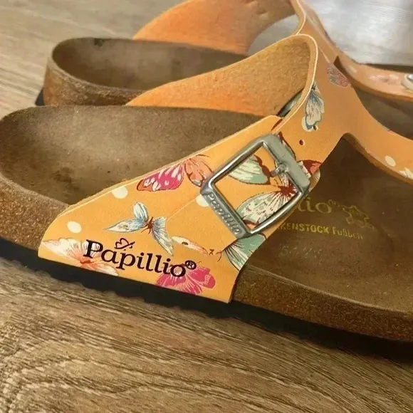 Rare 🦋Papillio Birkenstock Gizeh orange butterfly print Sandals Euro 37 (6-6.5)
