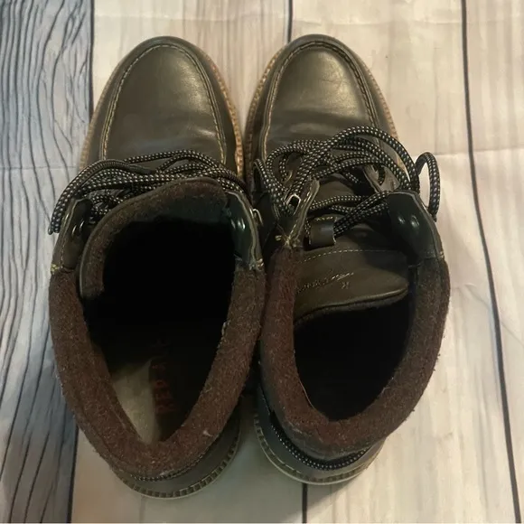 Red Ale Men Quality Crafted Boots Gray. EUC