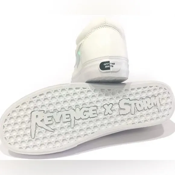 Revenge X Storm Old Skool |  Bolt White/ Silver| LIMITED EDITION | NEW👟🩶👟