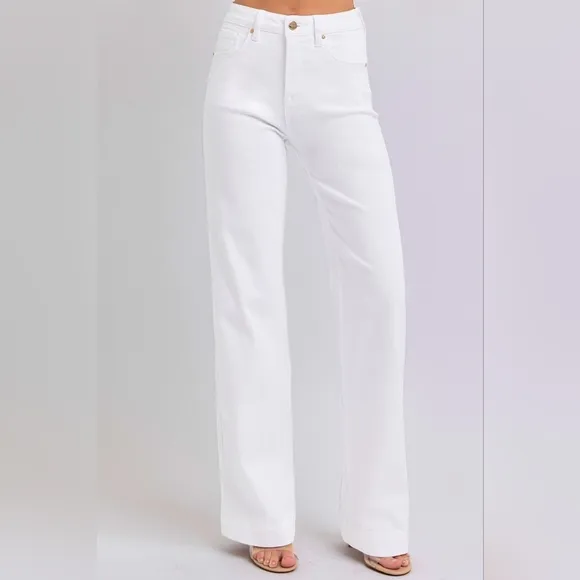 RISEN High-Rise Classic Straight Leg Relaxed Boyfriend Jeans Relaxed White Denim