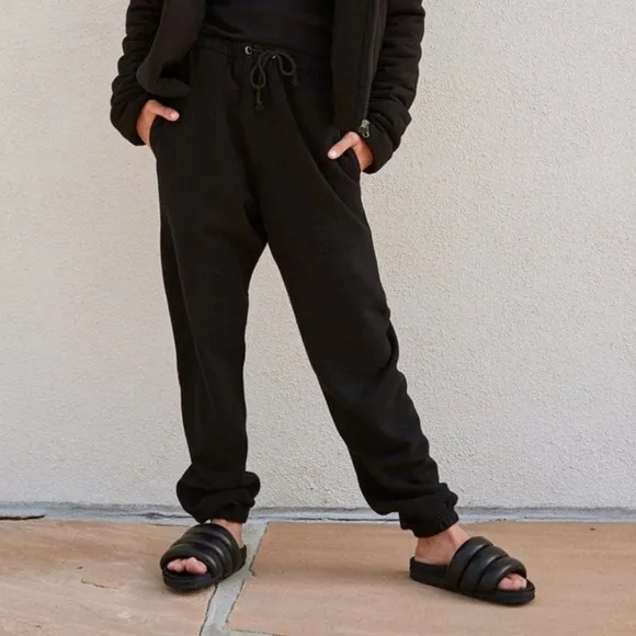 ROAM Puffy Sandals Black Vegan Leather