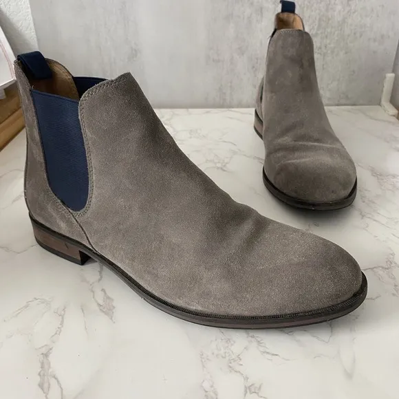 Rodd &amp; Gunn Chelsea Boots Men Sz 44 (US 11) Grey Suede