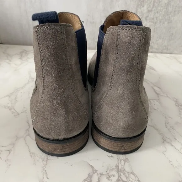 Rodd &amp; Gunn Chelsea Boots Men Sz 44 (US 11) Grey Suede