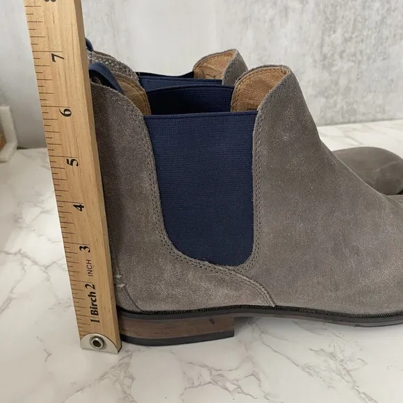 Rodd &amp; Gunn Chelsea Boots Men Sz 44 (US 11) Grey Suede