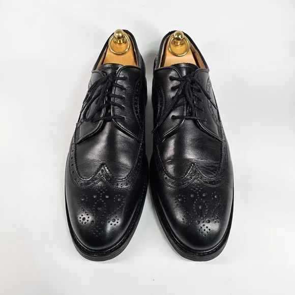 Russell &amp; Bromley Dress Shoes Men 10 Leather Long Wingtip Brogue Oxford Lug Sole