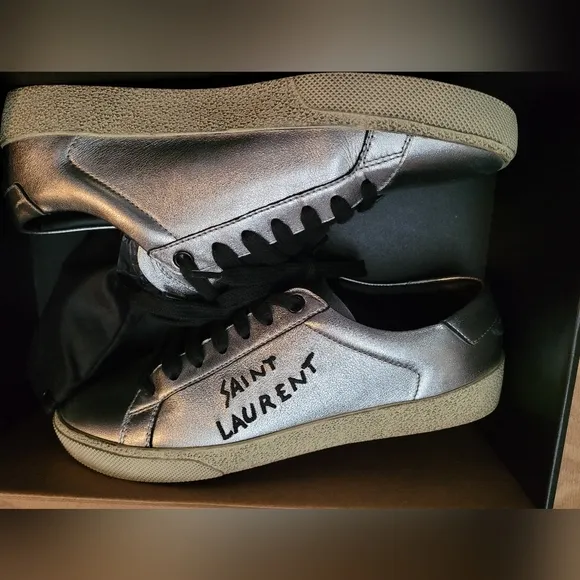 Saint Laurent  Court Classic shoes metallic silver **Read details**