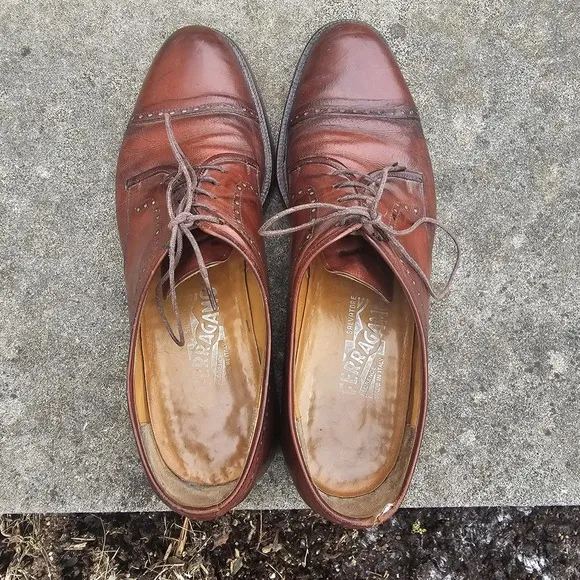 Salvatore Ferragamo 9 B Brown Leather Oxford Lace Up Cap Toe Dress Shoe Classic