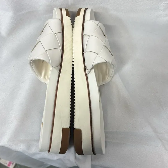 Sam Edelman Adaley White open toe slip on Woven Slide Sandals size 7