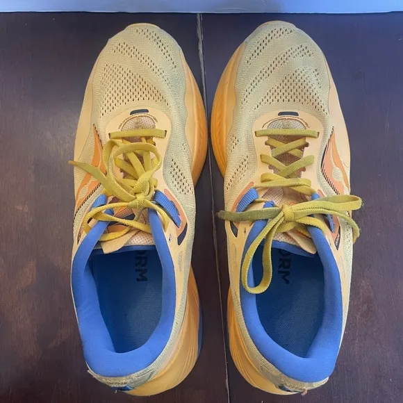Saucony Women's Guide 15 Running Shoes size 9.5