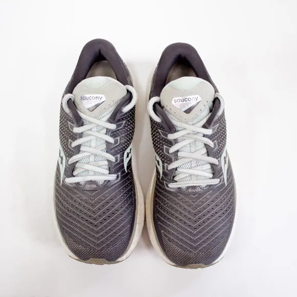 Saucony Women’s Triumph 18, Gray Running Shoes, Size 7.5