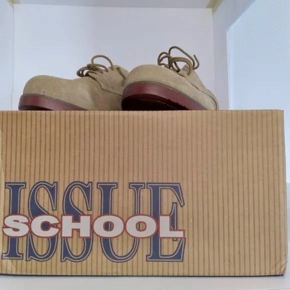 School Issue Classic Suede Oxford Shoes Size 7.5W