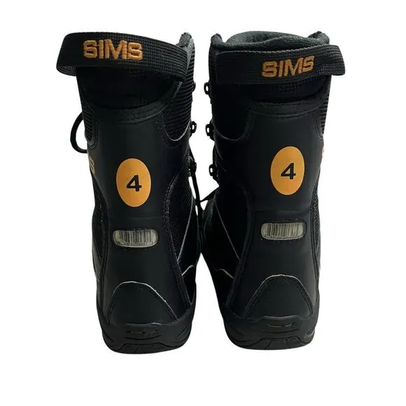 Sims Youth / Big Boy Snowboarding Boots - Lace Up Insulated - size 4