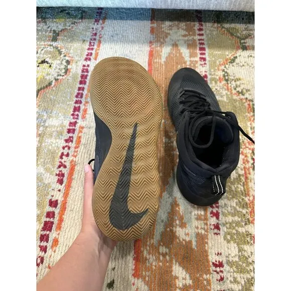 Size 10.5 - Nike Zoom Rev 2017 Black‎ Gum Mens