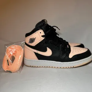 Size 5 - Nike Air Jordan 1 Retro High OG GS Crimson Tint Men's Shoes