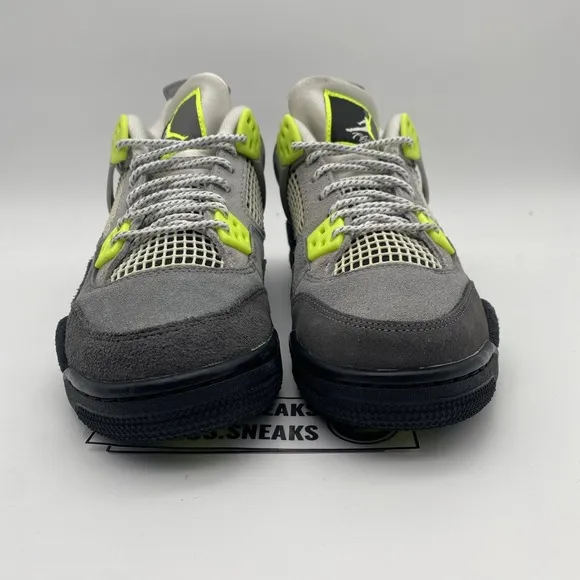 Size 5y- (GS)Jordan 4 Retro SE Mid Neon 95 (CT5343-007)