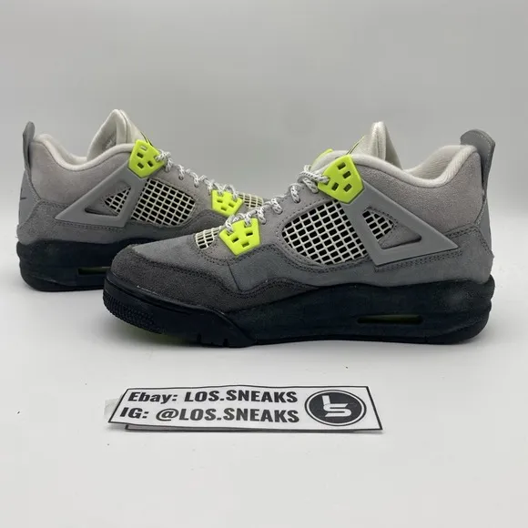 Size 5y- (GS)Jordan 4 Retro SE Mid Neon 95 (CT5343-007)