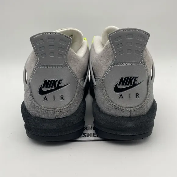 Size 5y- (GS)Jordan 4 Retro SE Mid Neon 95 (CT5343-007)