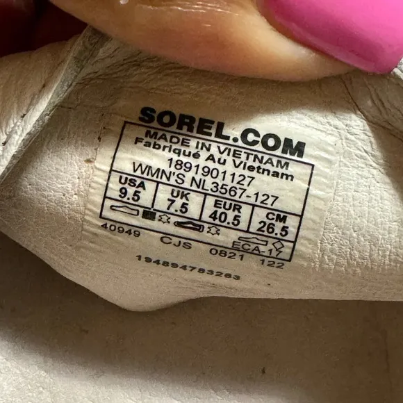 Sorel Kinetic Sandals, size 9.5 LIKE NEW!