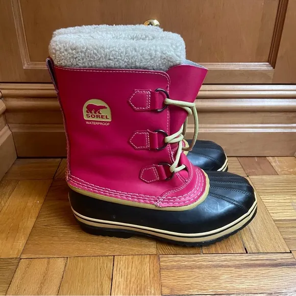 Sorel pink Caribou / Yoot Pack insulated snow boots size 5 NWOT