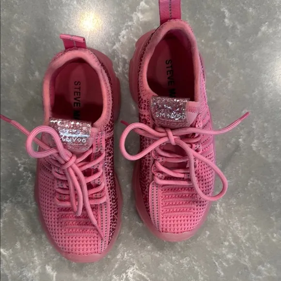 Steve Madden Neon Pink Rhinestone Sparkle Knit SM NY90 Sneakers EUC