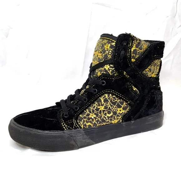Supra x Disney Beauty &amp; the Beast Limited Edition Skytop Sneakers | Girls 4.5