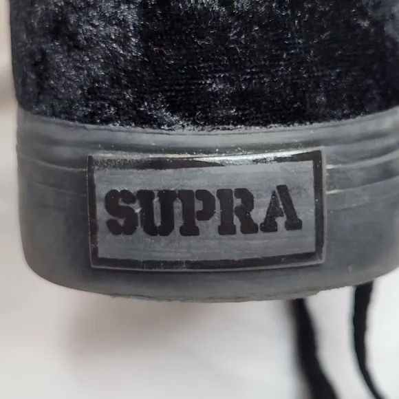 Supra x Disney Beauty &amp; the Beast Limited Edition Skytop Sneakers | Girls 4.5