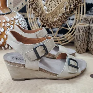 Taos Women's 9-9.5/40 Buckle Up Wedge Sandals Stone Leather Ankle Strap Comfort