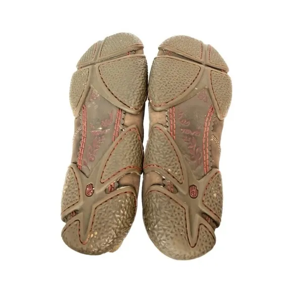 Teva Dristi Mary Jane Closed Toe Walking Sandal Brown