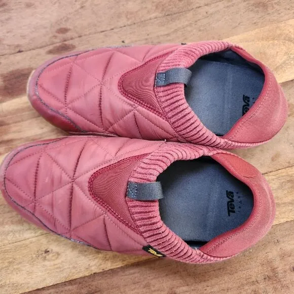 TEVA Men's 'ReEmber' Slip-on Quilted Shoes in Burgundy size 13