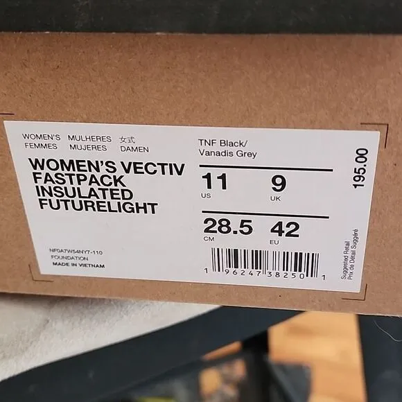 The North Face Vectiv Fastpack insulated Future light boots size 11 NWT