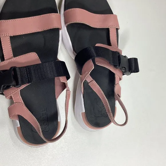The sporty-chic SOREL® Kinetic™ Impact Sling sandals have the strappy leather up