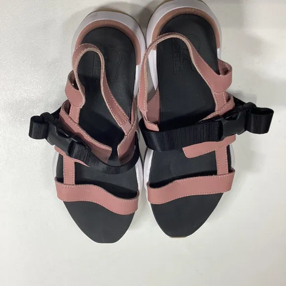 The sporty-chic SOREL® Kinetic™ Impact Sling sandals have the strappy leather up