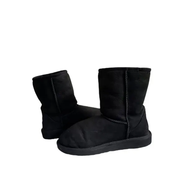 UGG Australia Youth Classic Short 5251 K Sheepskin Boot Shoes Black Size 3 US