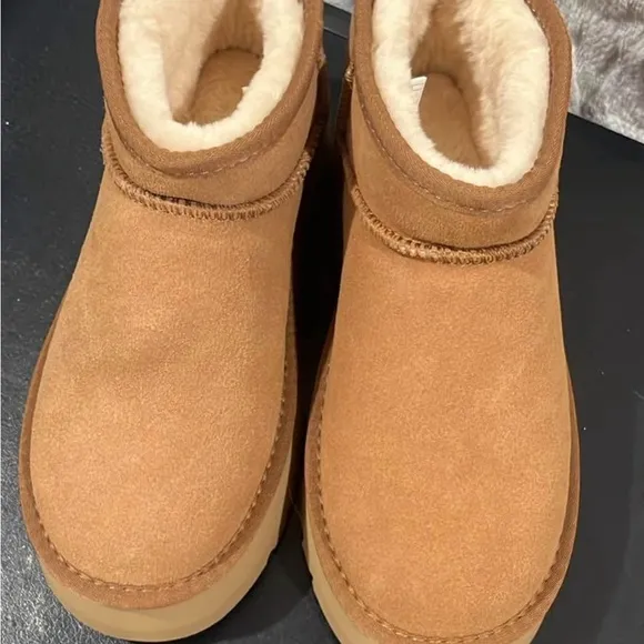 UGG Classic mini boots
