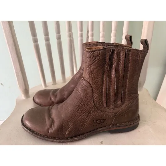 UGG Leather Chelsea 5633 Boots Men Size 10 Brushed Brown Pull On