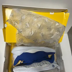 Under Armour Curry Flow 11 Team Royal New Basketball Shoes Size 15 Men/ 16.5 W