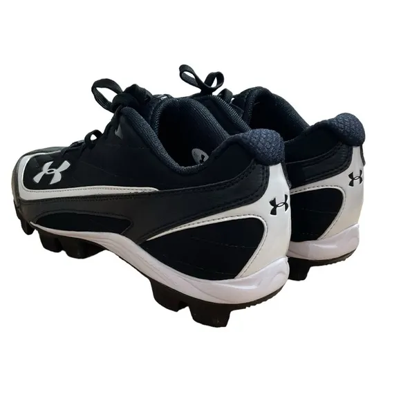 Under Armour Men’s size 9 Cleats ART No. 1206182-011 FTY NO EVU black white