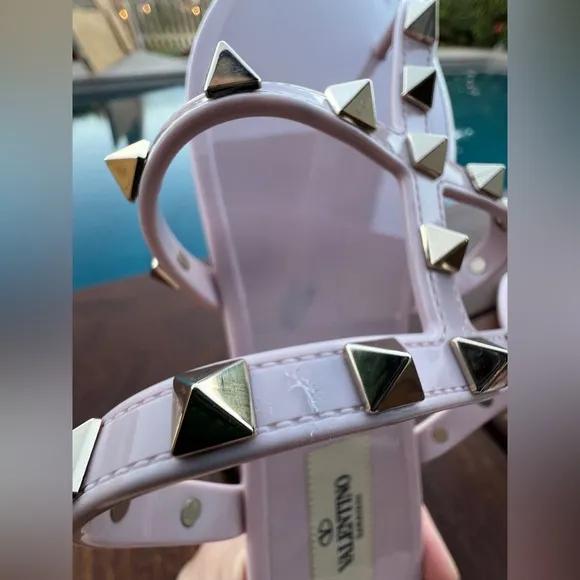 VALENTINO GARAVANI Rockstud Jelly Studded Caged Thong Sandals Pink Size 39