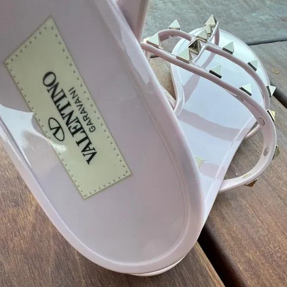 VALENTINO GARAVANI Rockstud Jelly Studded Caged Thong Sandals Pink Size 39