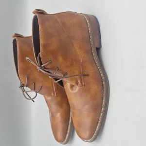 Van Heusen Men's Gibson Chukka Boots Men size 10.5 vegan leather